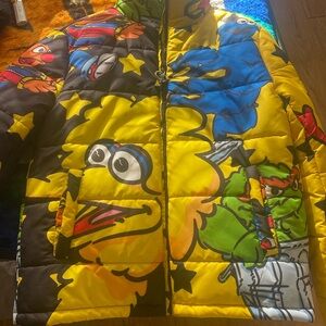 Sesame Street Puff jacket Small
Kyrpitc Appeal